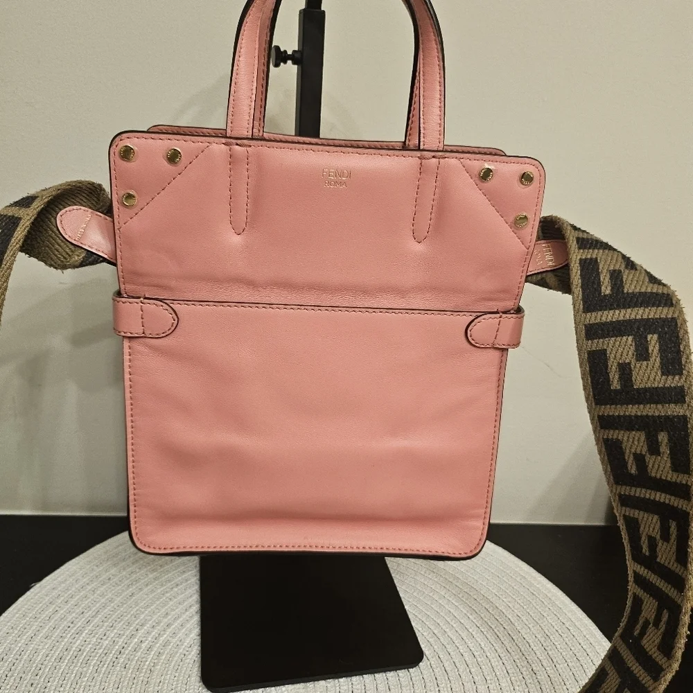 Fendi Flip Tote - Small With Shoulder Strap - Picture 4 of 12